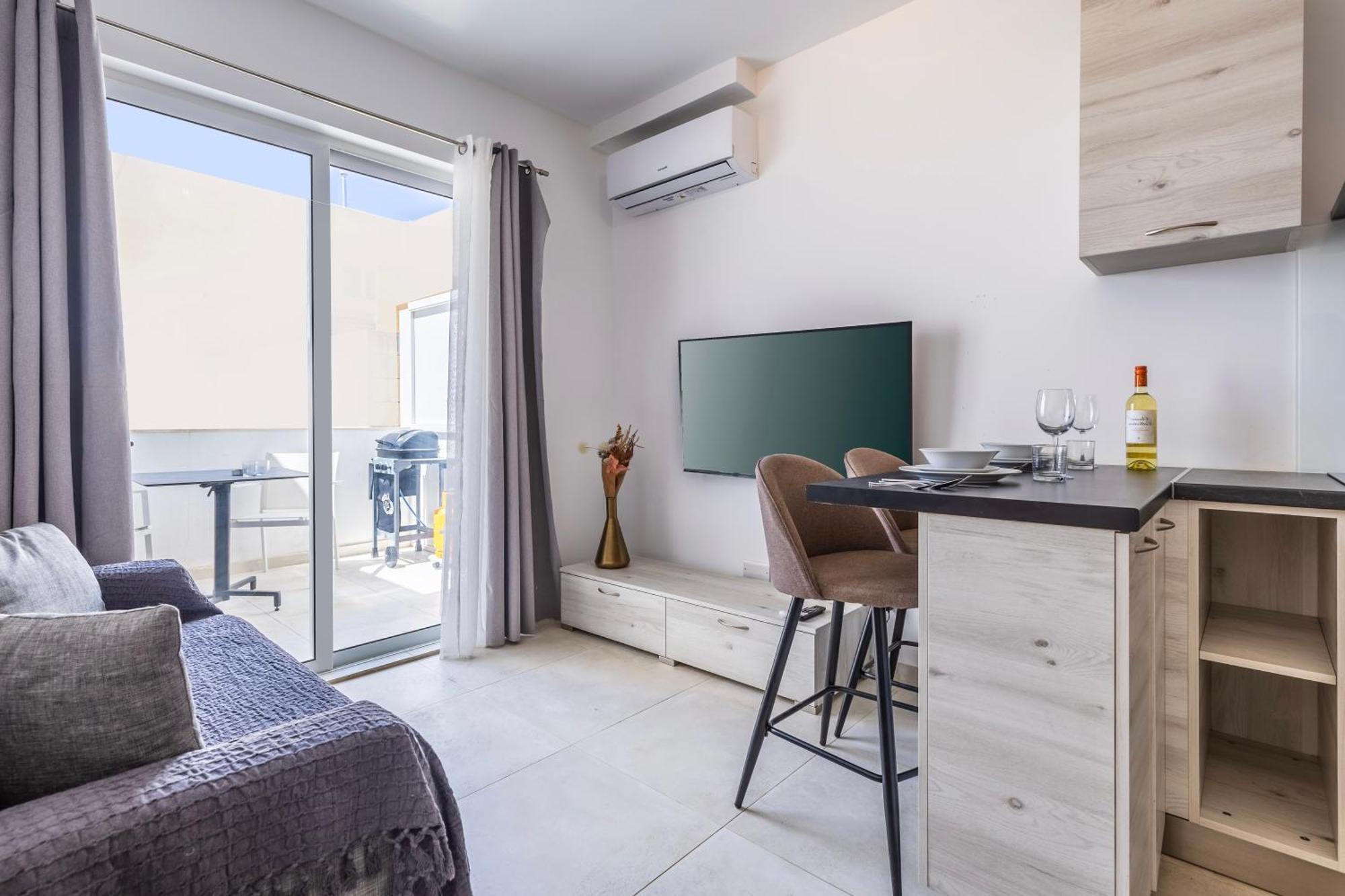 Dorris'S Apartment 5 Min Walk From St Julians San Ġwann エクステリア 写真